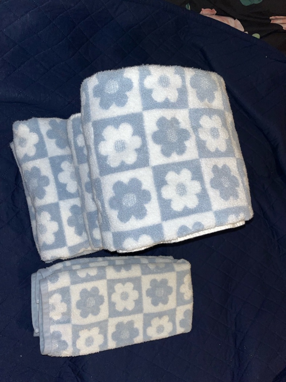 Tabitha Webb~Floral Check Blue & White Towel Set~6 pieces~100% Cotton **soft** - Picture 3 of 9